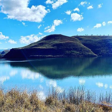 Valley Lakes The Lodge Underberg Esterno foto