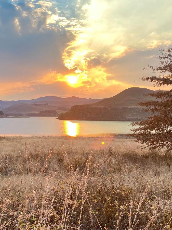 Valley Lakes The Lodge Underberg Esterno foto