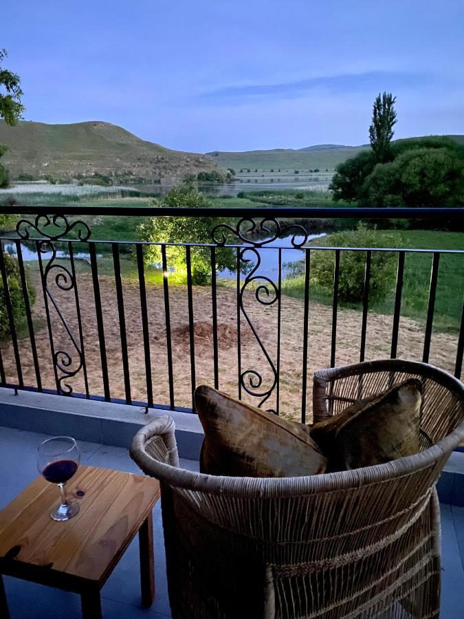 Valley Lakes The Lodge Underberg Esterno foto