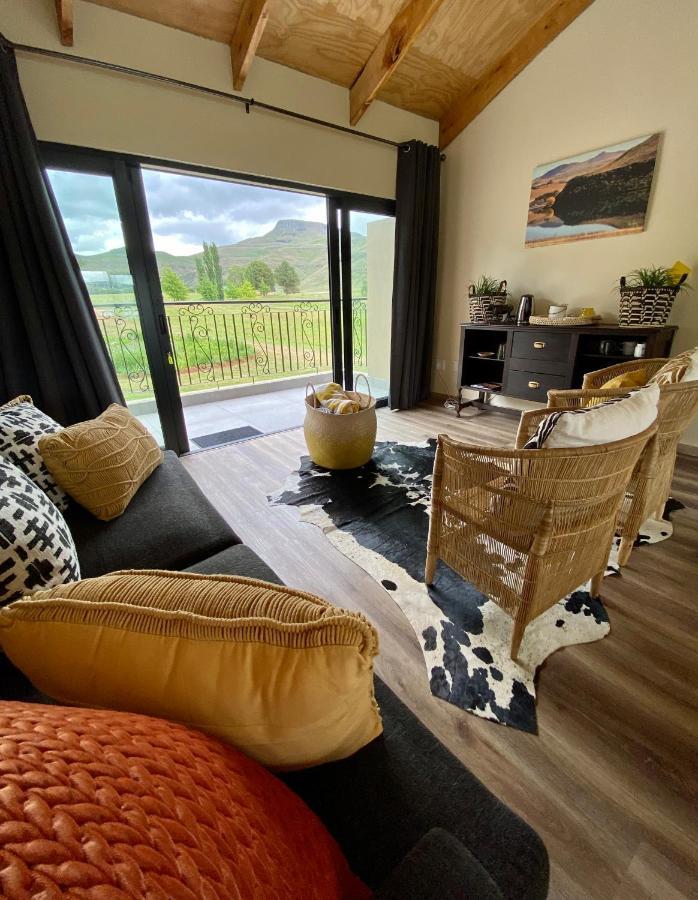 Valley Lakes The Lodge Underberg Esterno foto
